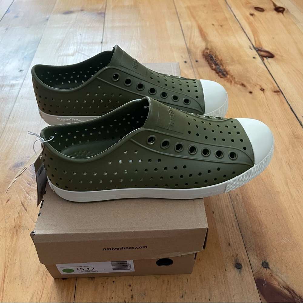 Native Shoes Womens Jefferson Slip-On Rookie Green SugarLite Rubber Sz W7/M5